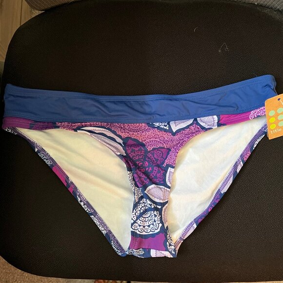 (new w/ tags) Title Nine Womens Swim Bikini, Blue/Purple Flowers, M - Picture 1 of 3